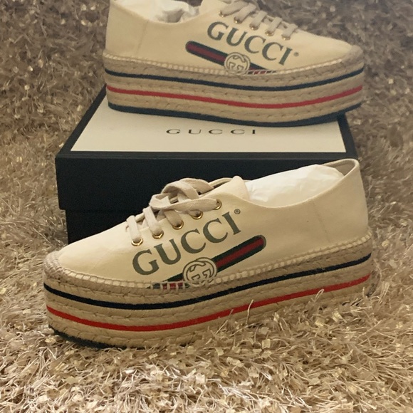 Meet your Posher, Ramona - Picture 11 of 15